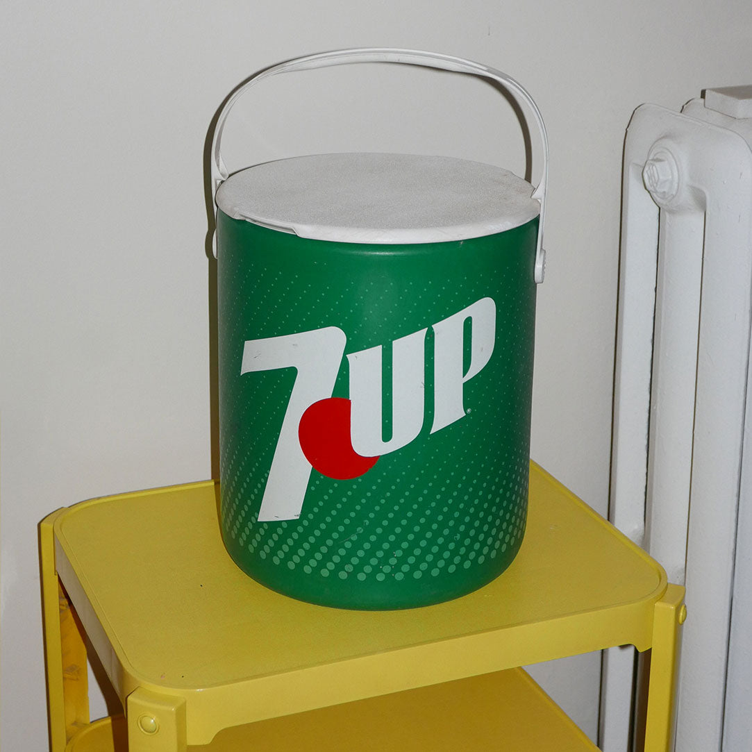 retro 7up cooler