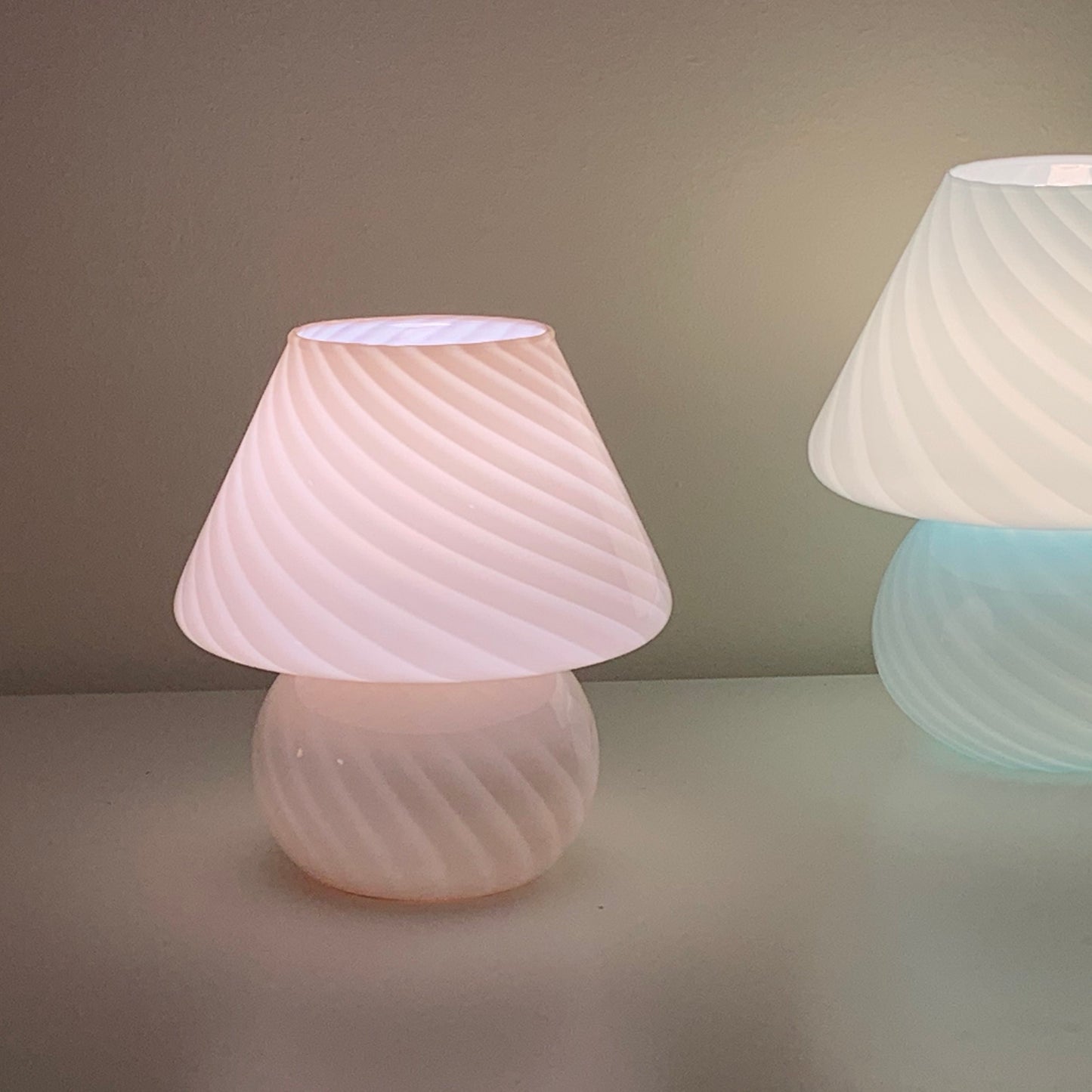 baby pink murano swirl mushroom lamp