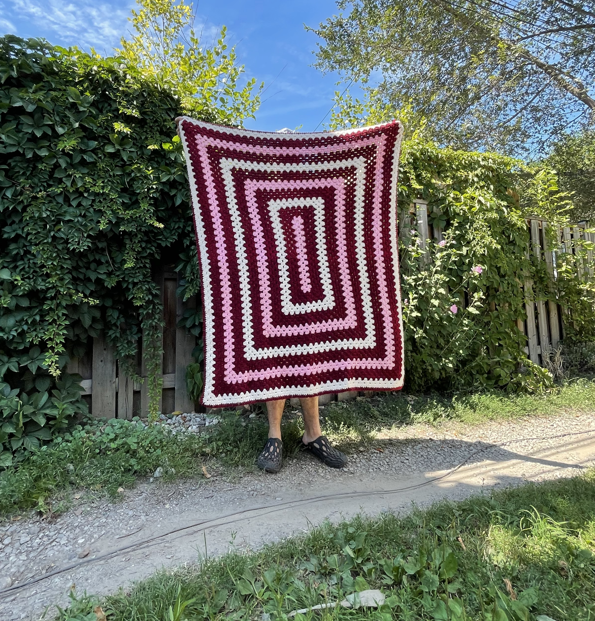raspberry crochet blanket