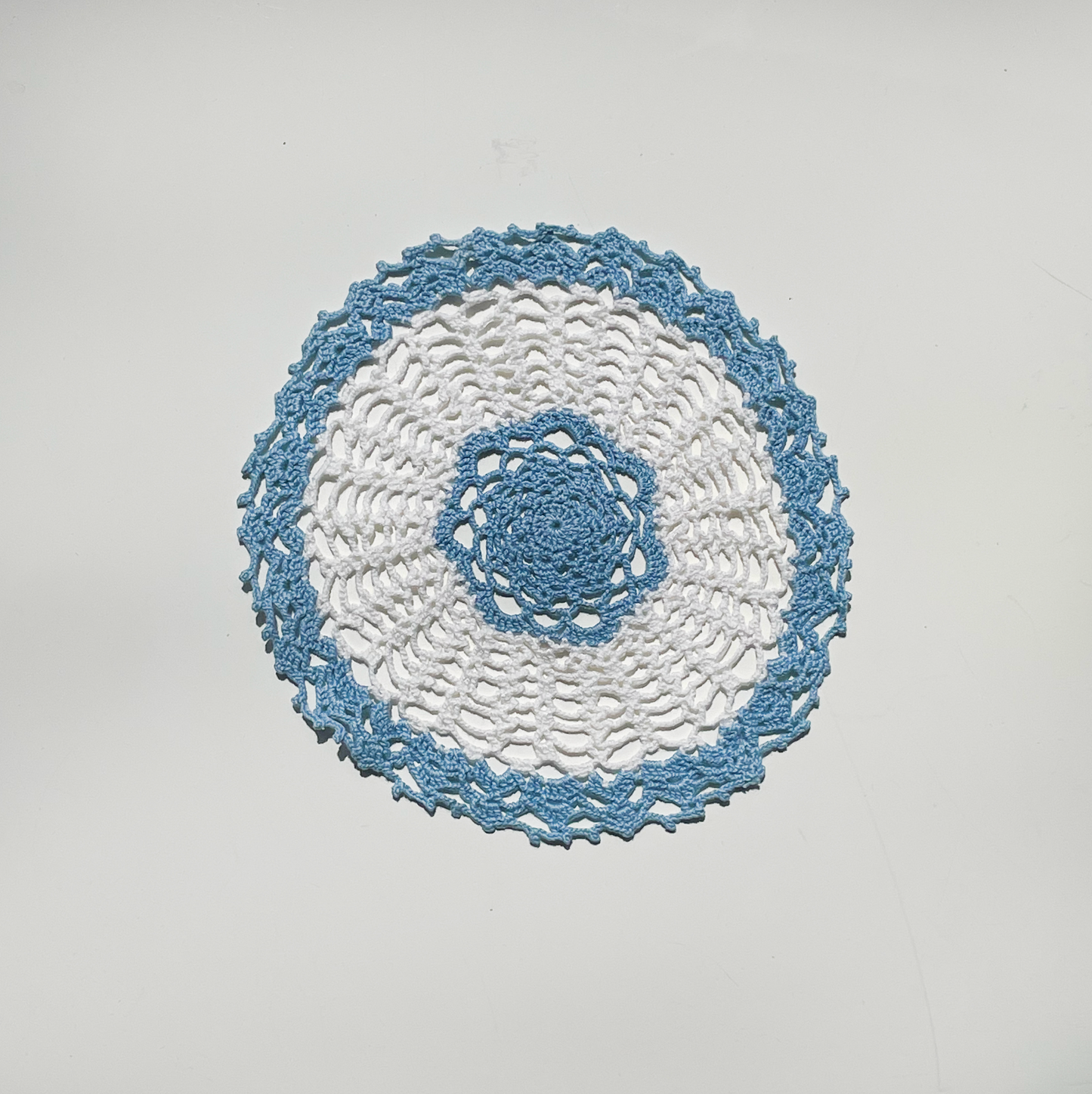 2x baby blue doily