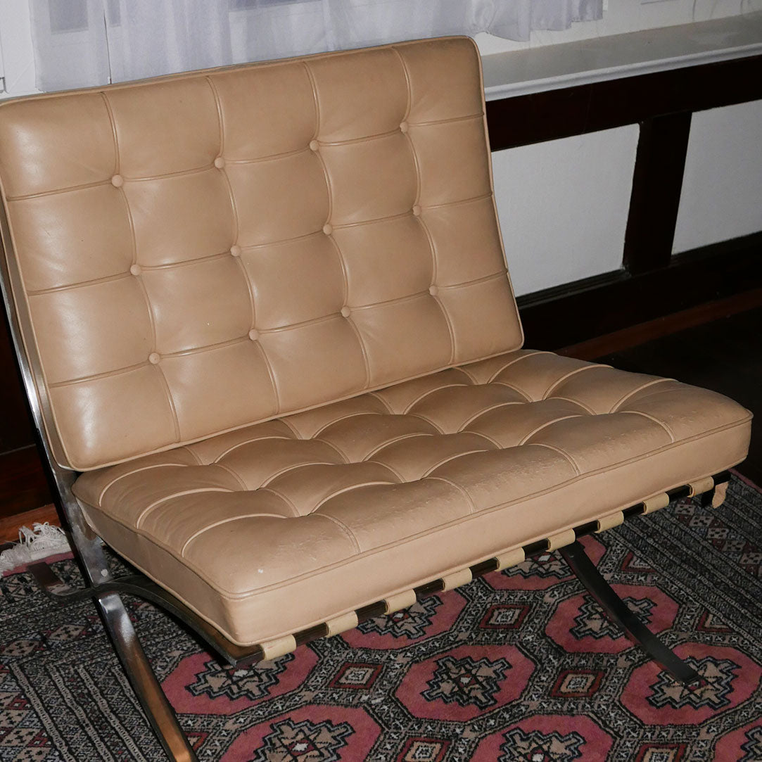 knoll barcelona chair by mies van der rohe