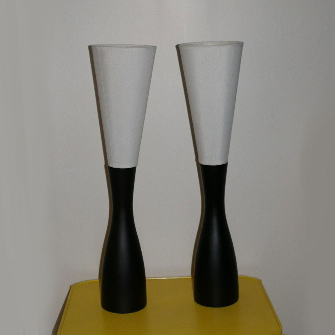 modern black & white lamp