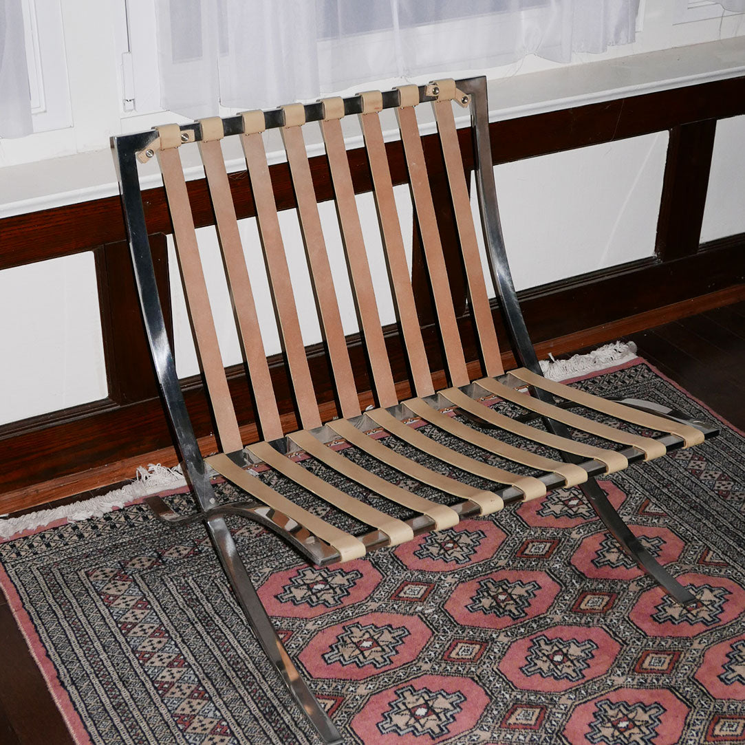 knoll barcelona chair by mies van der rohe