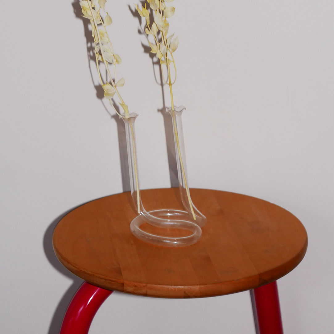 coil stem vase