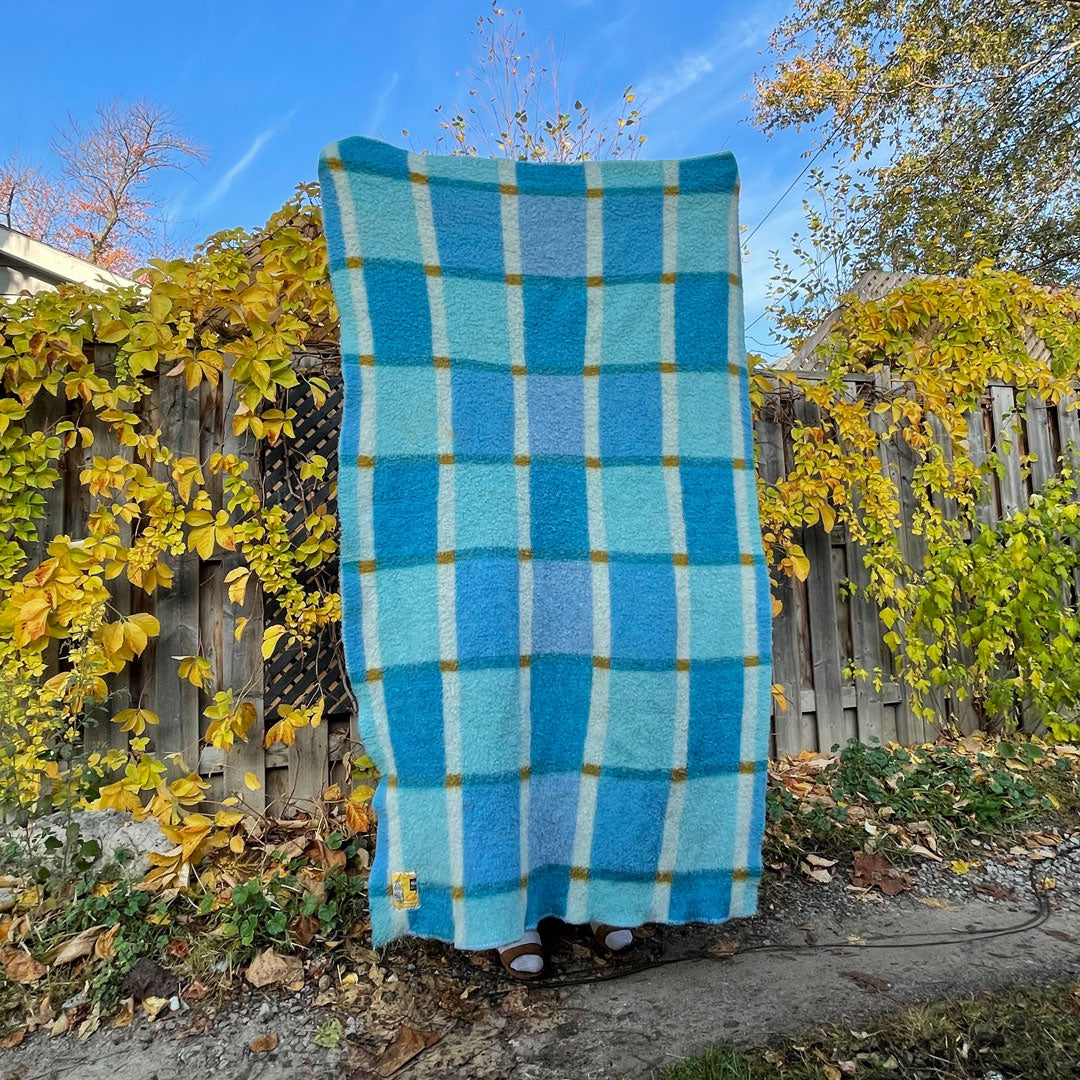 fraalberg wool dutch throw