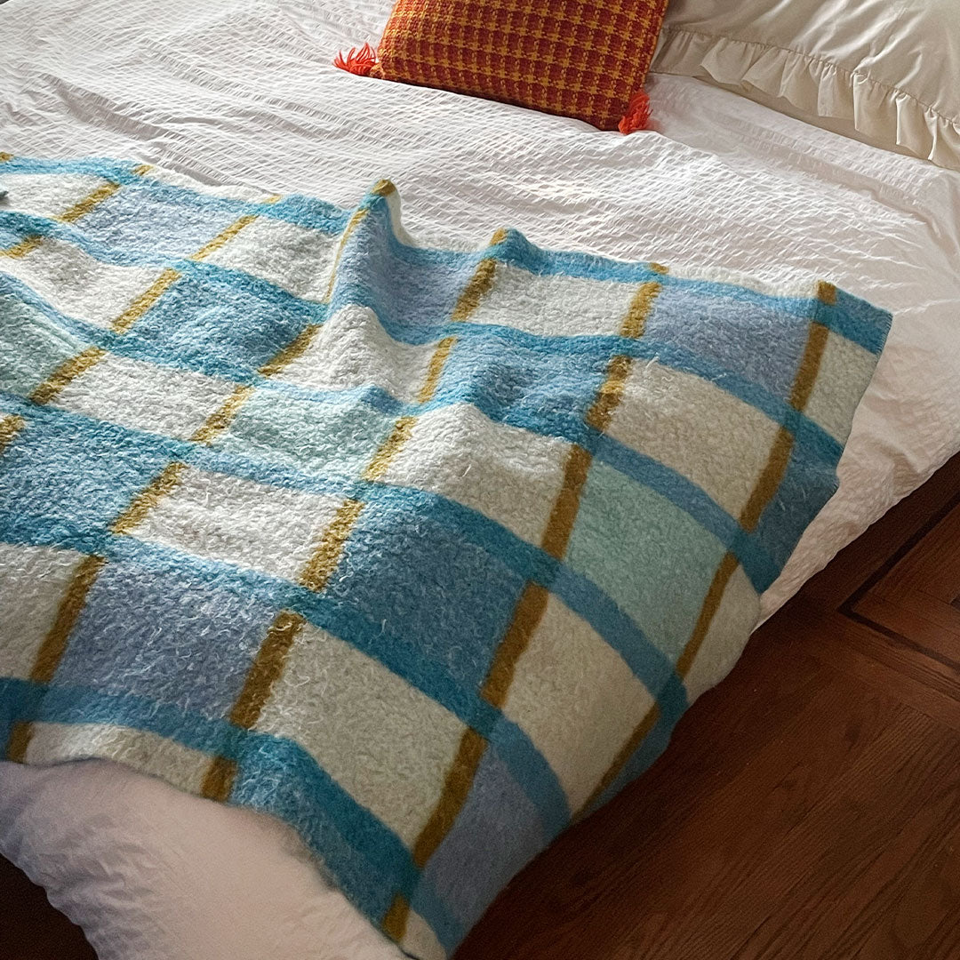 fraalberg wool dutch throw