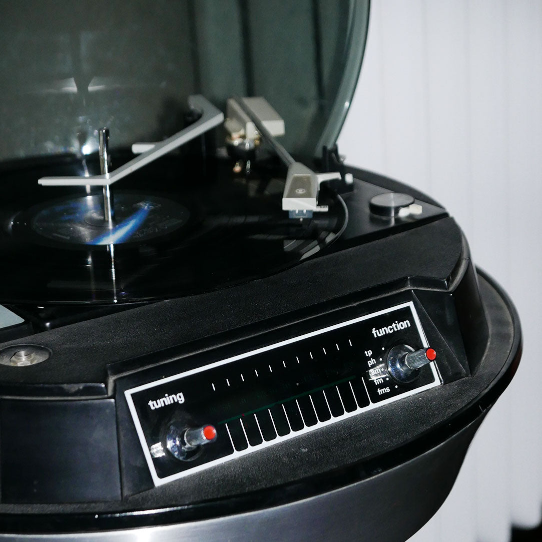 1970 electrohome 711 "saturn" record player and stereo