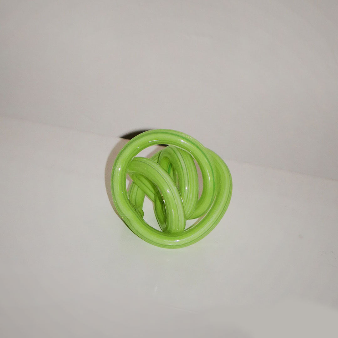 glass knot