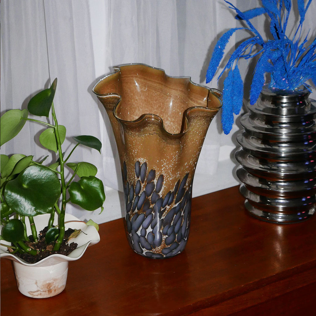 spotted handkerchief vase