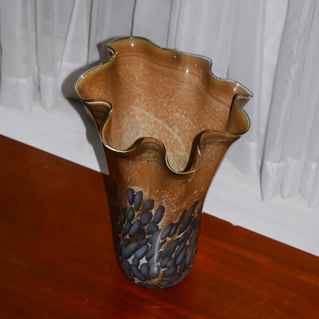 spotted handkerchief vase