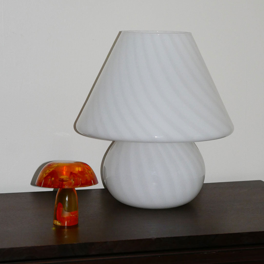 lucite mushroom