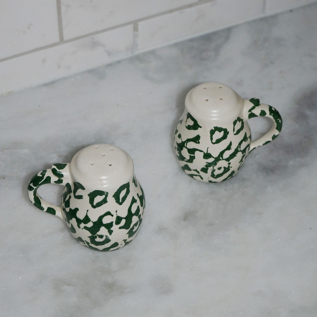 speckled salt and pepper set