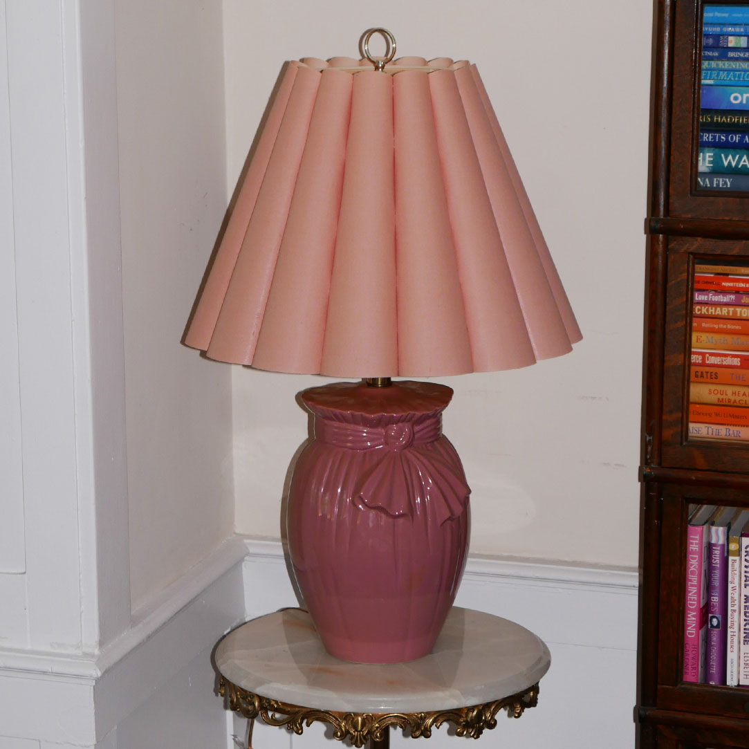 pink ceramic bow tie lamp