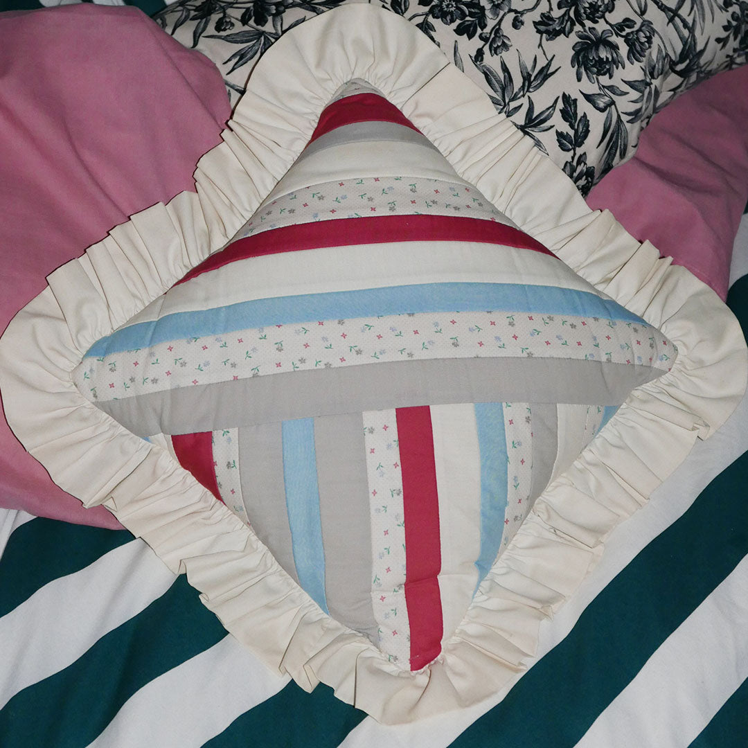 quilted throw pillow M