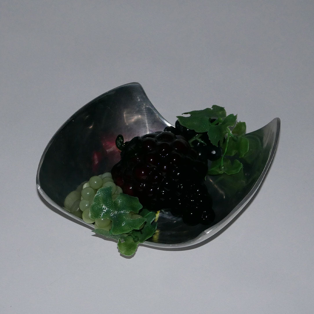 metal fruit bowl