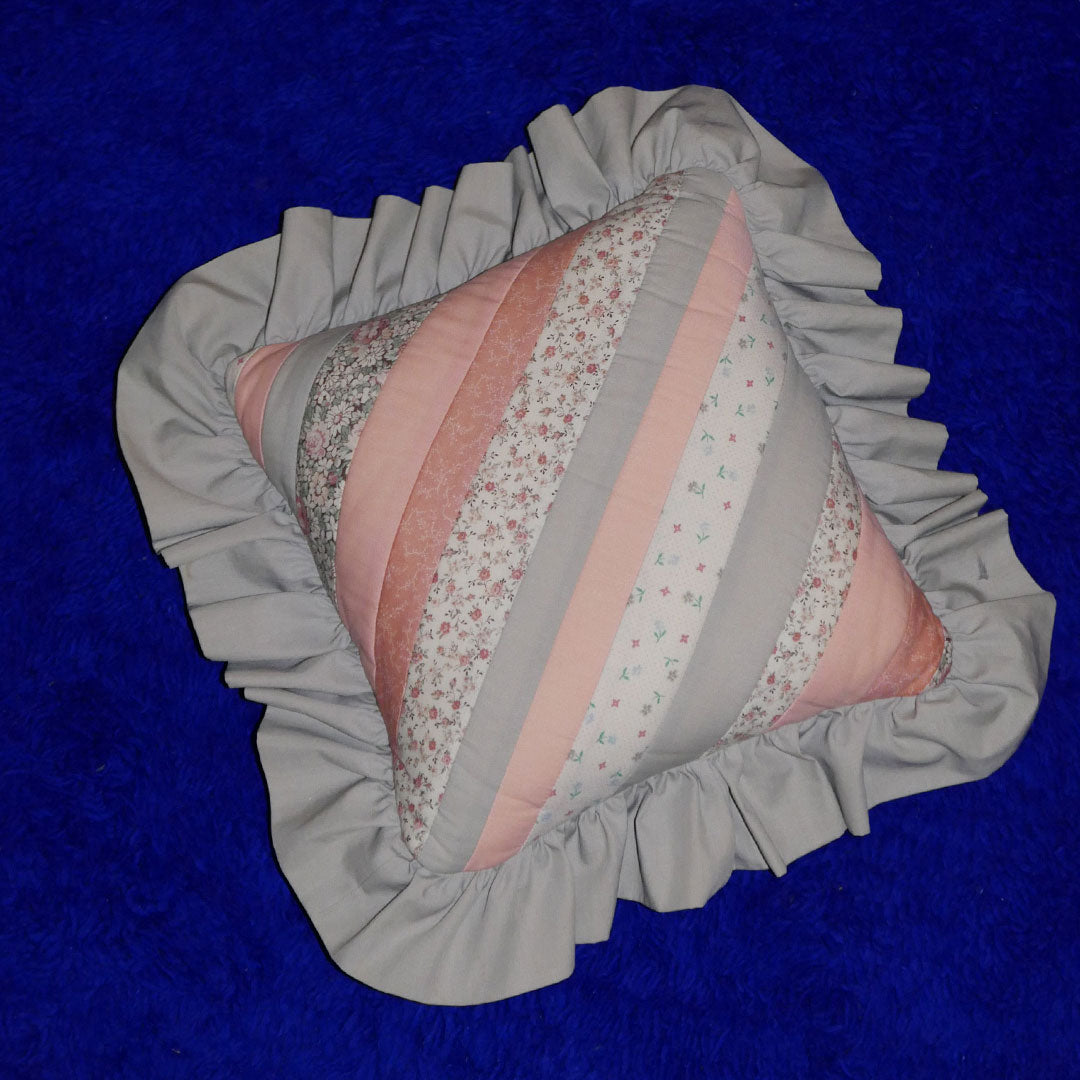 quilted throw pillow S