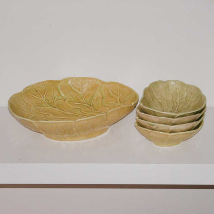 cabbage serving set