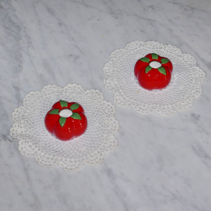 2x round doily