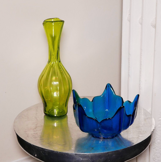 neon green stem vase