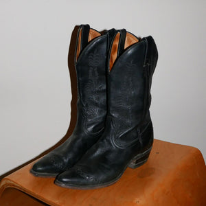 black boulet cowboy boot