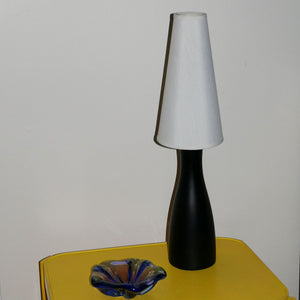 modern black & white lamp