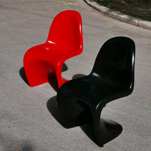 fiberglass S chair