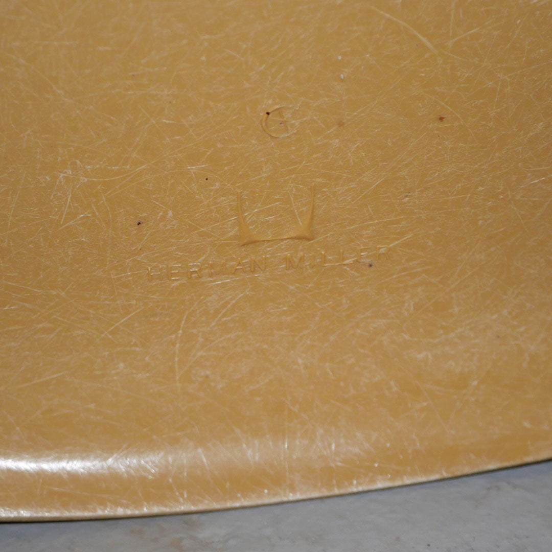 herman miller shell chair