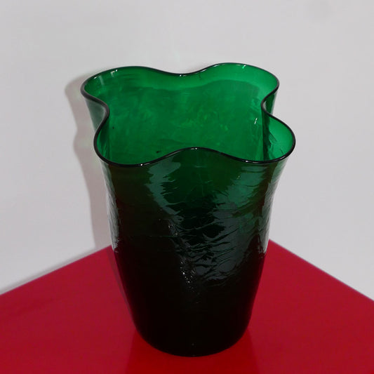 croc style clover glass vase