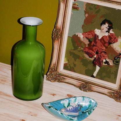 apple green vase