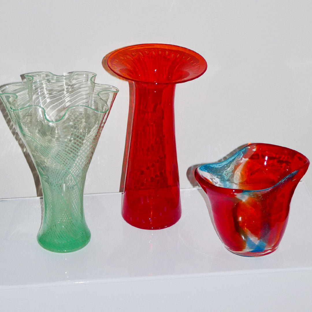 red top hat vase