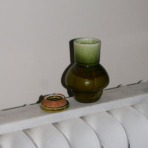 2x ceramic vases
