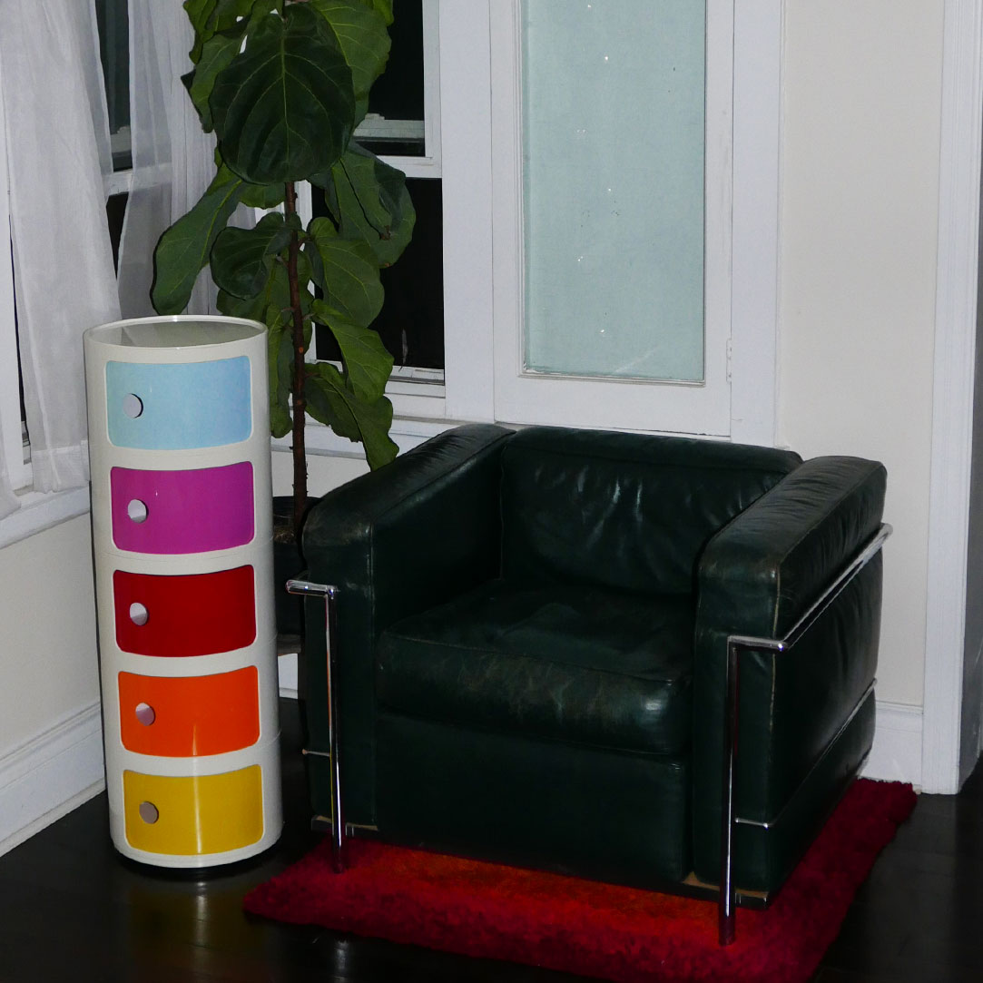lc2 armchair