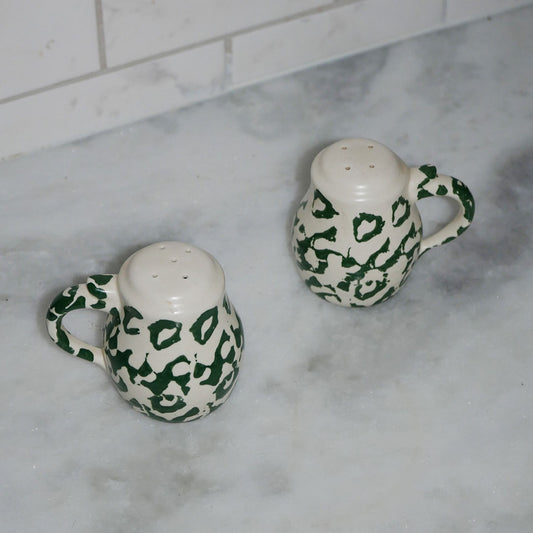 speckled salt and pepper set