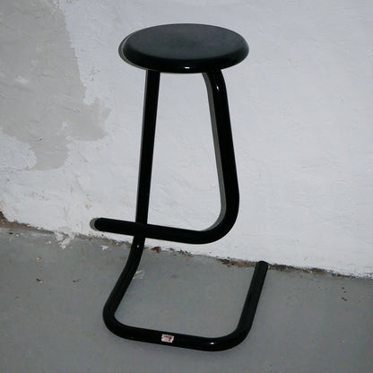 black paperclip stool made in canada k700