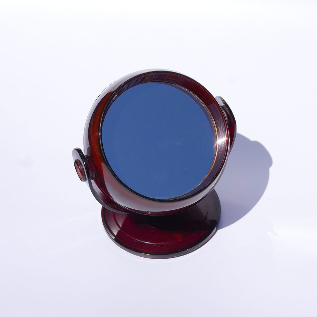 retro table mirror