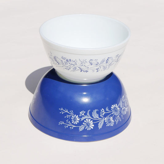 pyrex mixing bowels