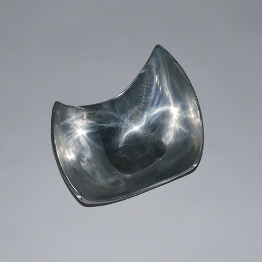 metal fruit bowl